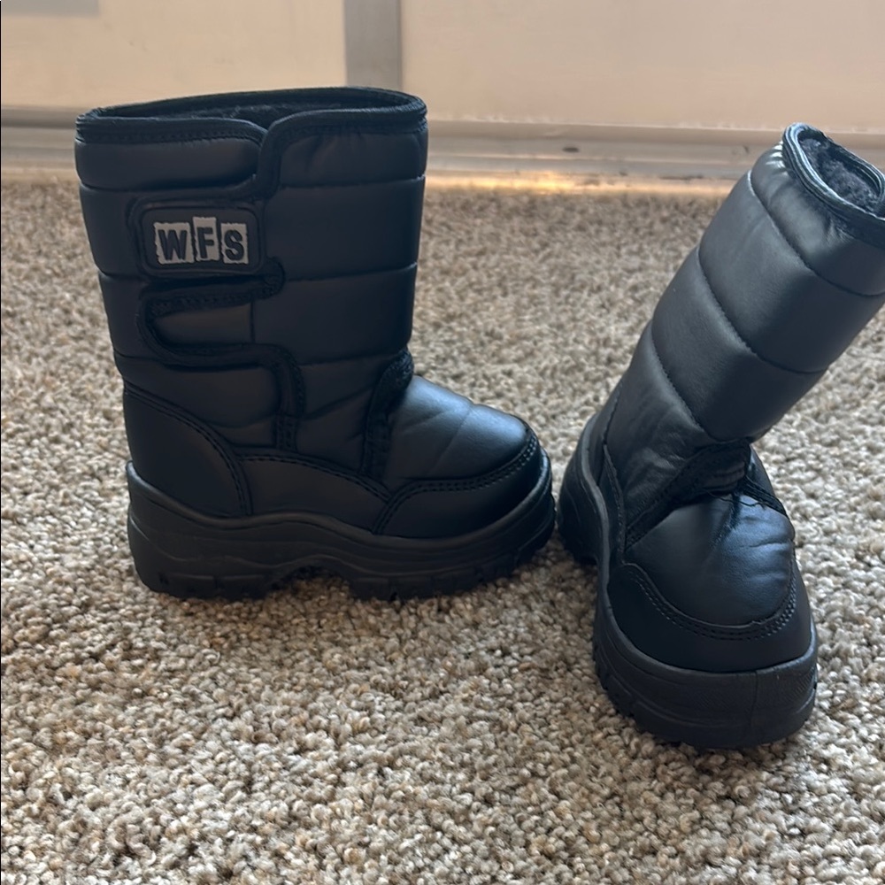Kids Black Winter Boots